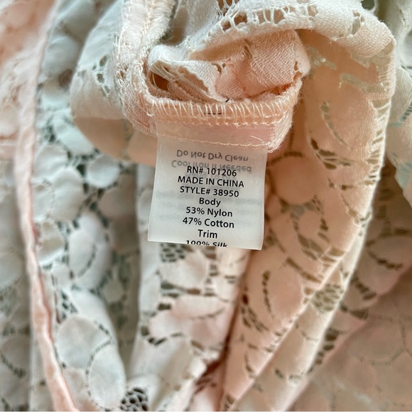 Soft Surroundings Aurelie Eyelet Button Down Silk Blend Top Pink Ombre Size XSP - Picture 10 of 11